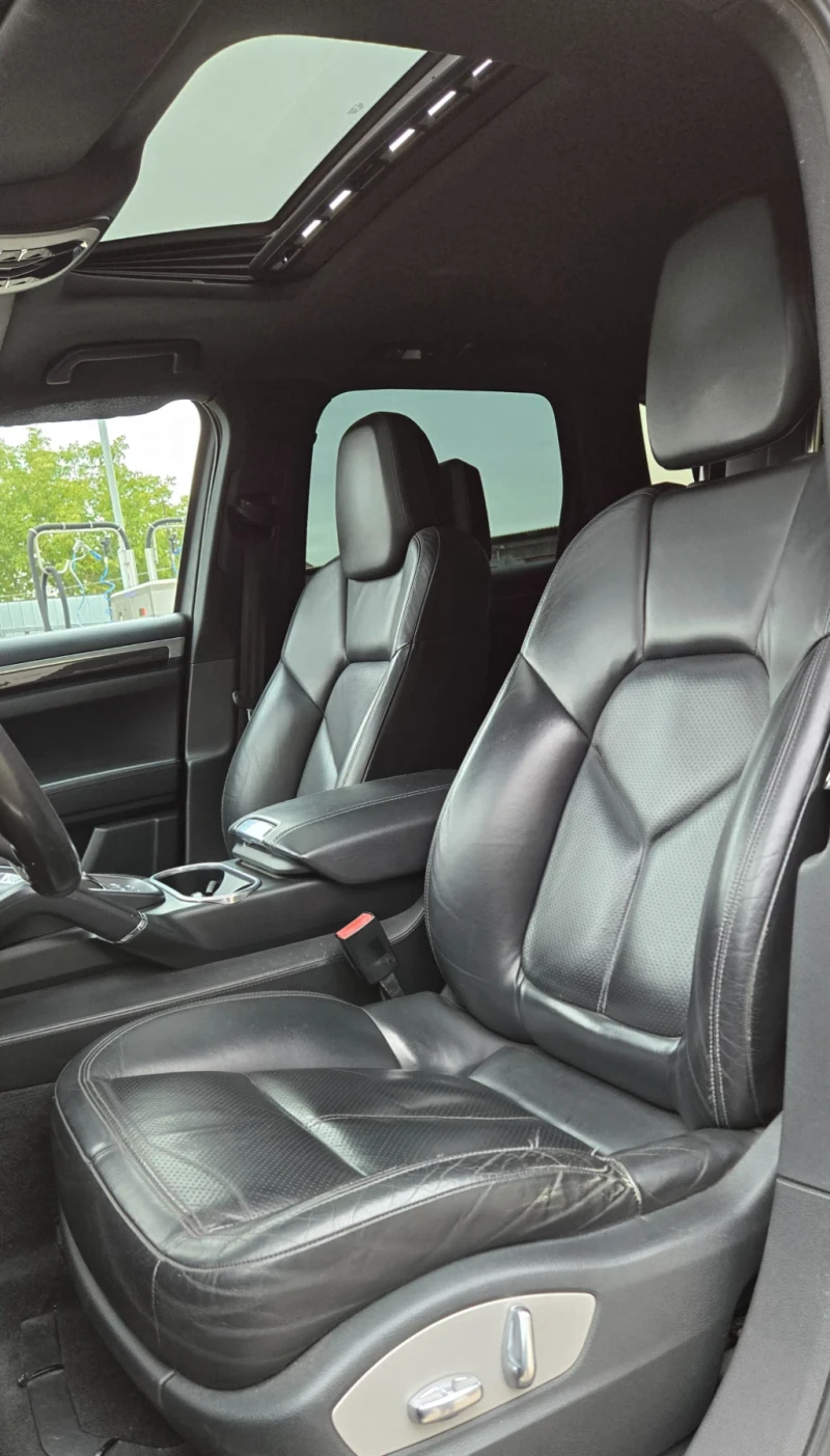 Porsche Cayenne 4.8 S 400ks 3xTV Obslujen 21zoll Top Generacia, снимка 5 - Автомобили и джипове - 52330867