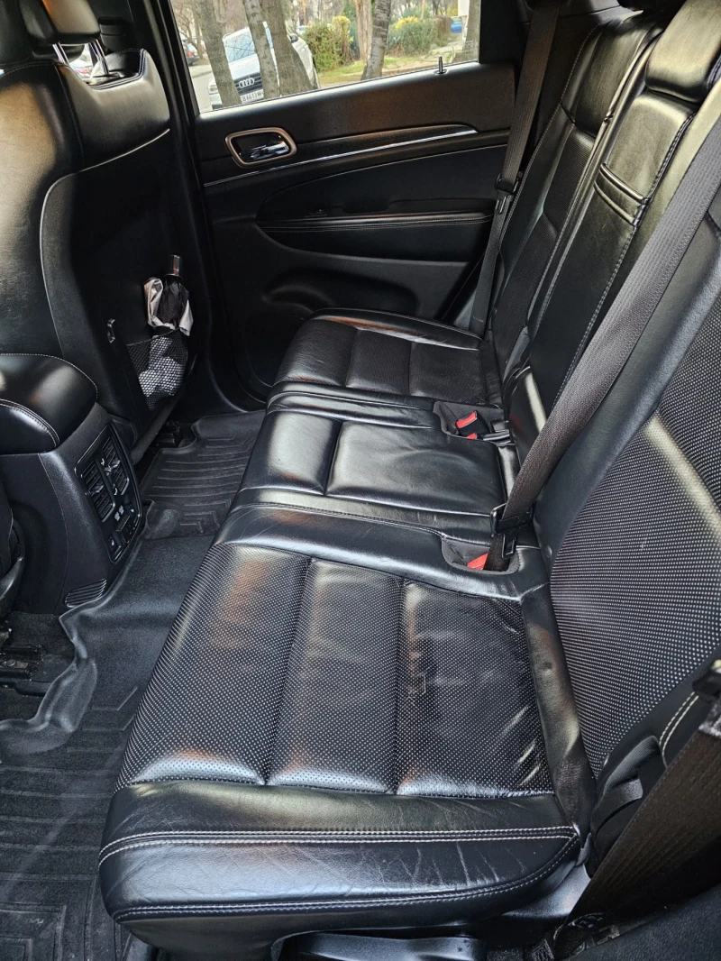 Jeep Grand cherokee, снимка 13 - Автомобили и джипове - 52774793