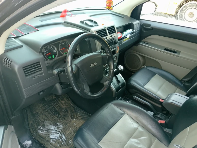 Jeep Compass 2.4 LPG, снимка 5 - Автомобили и джипове - 53334150