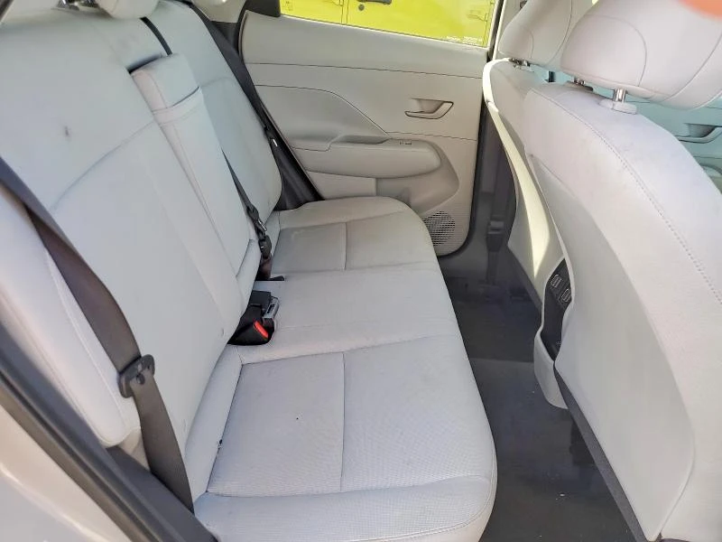 Hyundai Kona 2025 / SEL / FWD / 43К КМ/ ЛИЗИНГ, снимка 11 - Автомобили и джипове - 55187899
