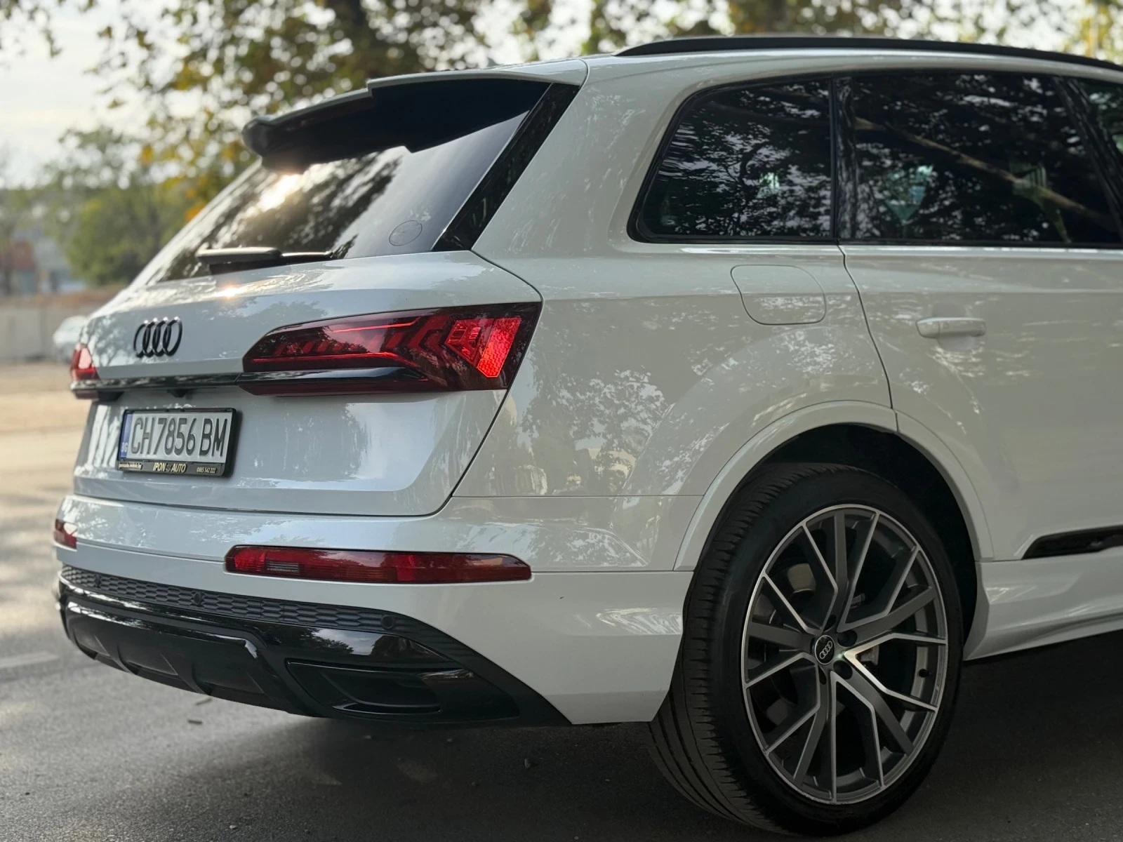 Audi Q7 3XS-Line* DIGITAL* 7МЕСТА* DISTRONIC* TOP - изображение 8