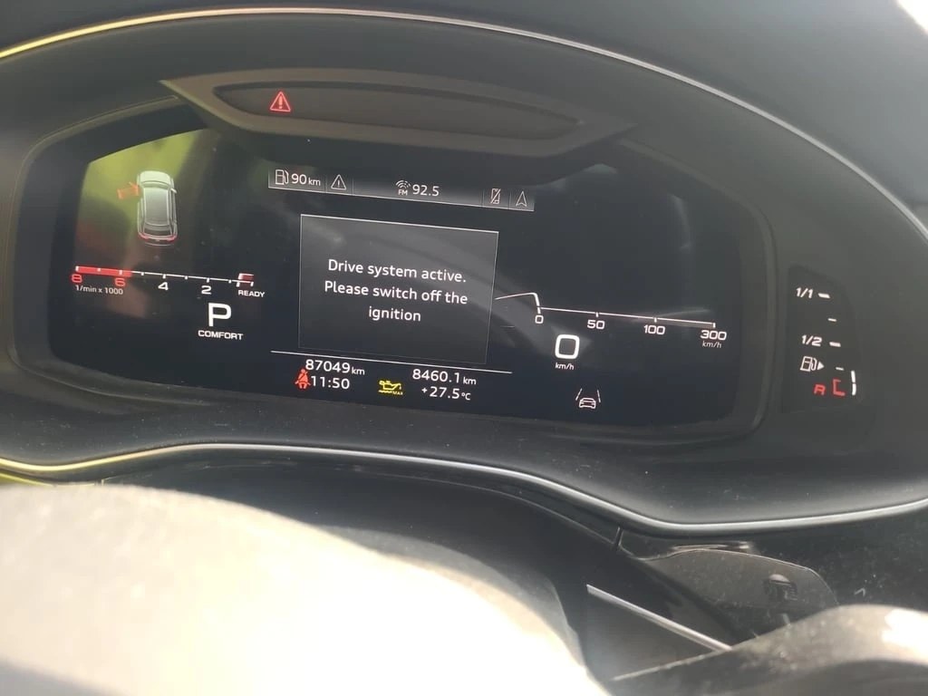 Audi Q8 * PROGRESSIV * CARFAX * БЕЗ ПЪРВОНАЧАЛНА ВНОСКА - изображение 7