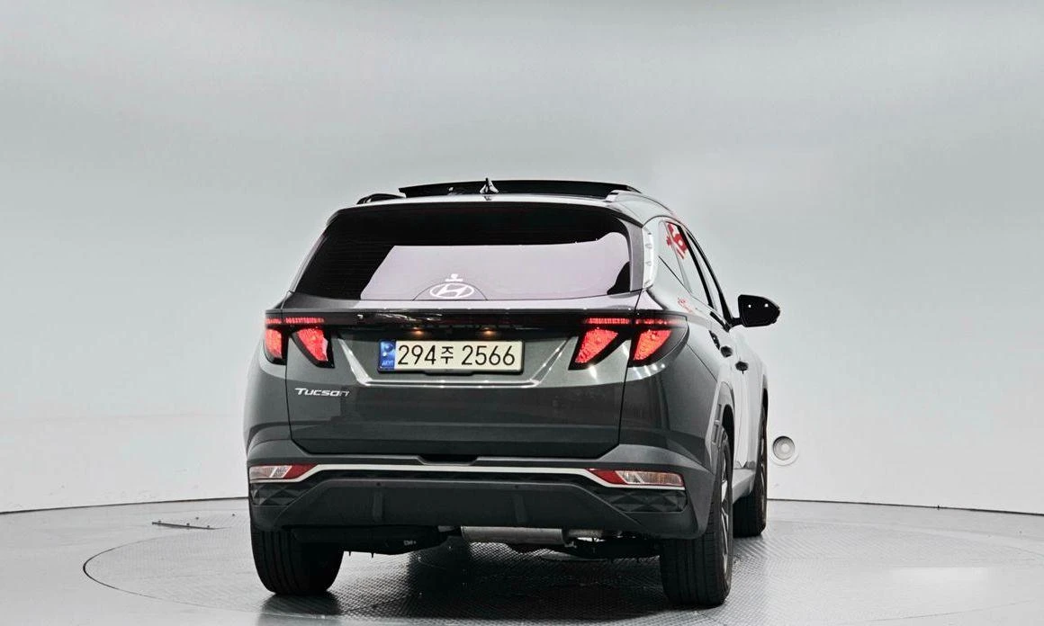 Hyundai Tucson Diesel 2.0 2WD Premium * НАЙ-ДОБРА ЦЕНА В БЪЛГАРИЯ - изображение 4