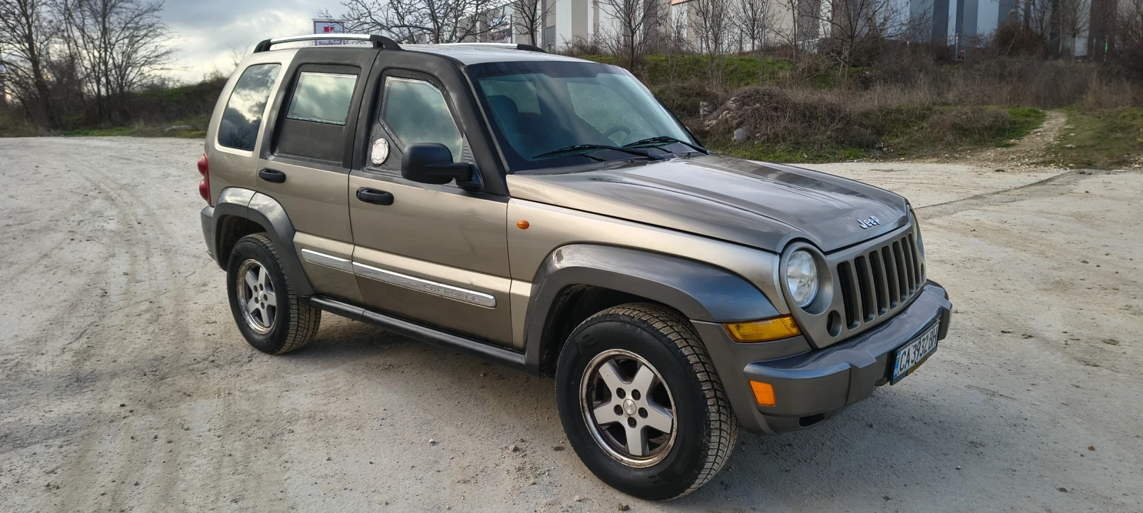 Jeep Cherokee 2.8 брониран - изображение 6