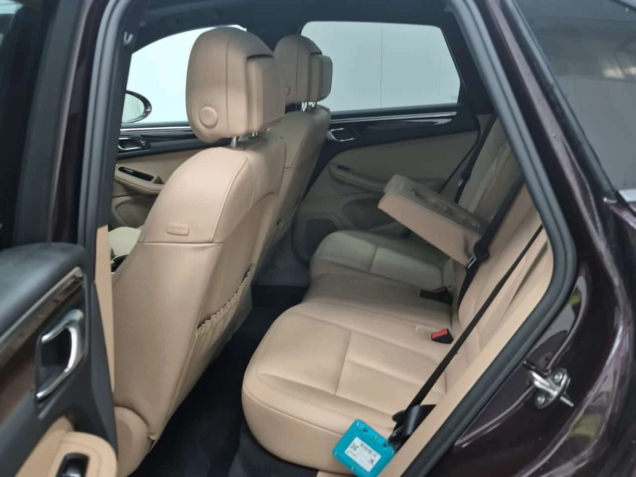 Porsche Macan AWD * Един собственик * Без инциденти * CARFAX, снимка 10 - Автомобили и джипове - 53763513