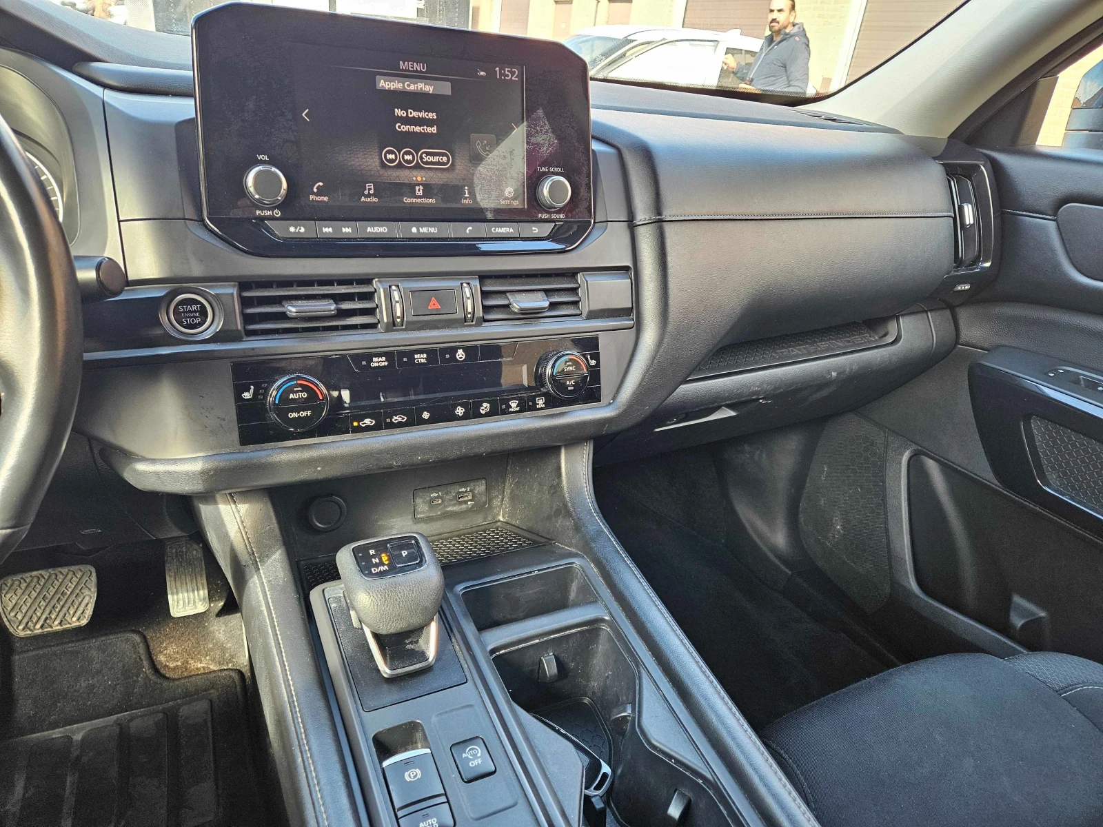 Nissan Pathfinder S * * CARFAX * * АВТО КРЕДИТ * * , снимка 8 - Автомобили и джипове - 53841733