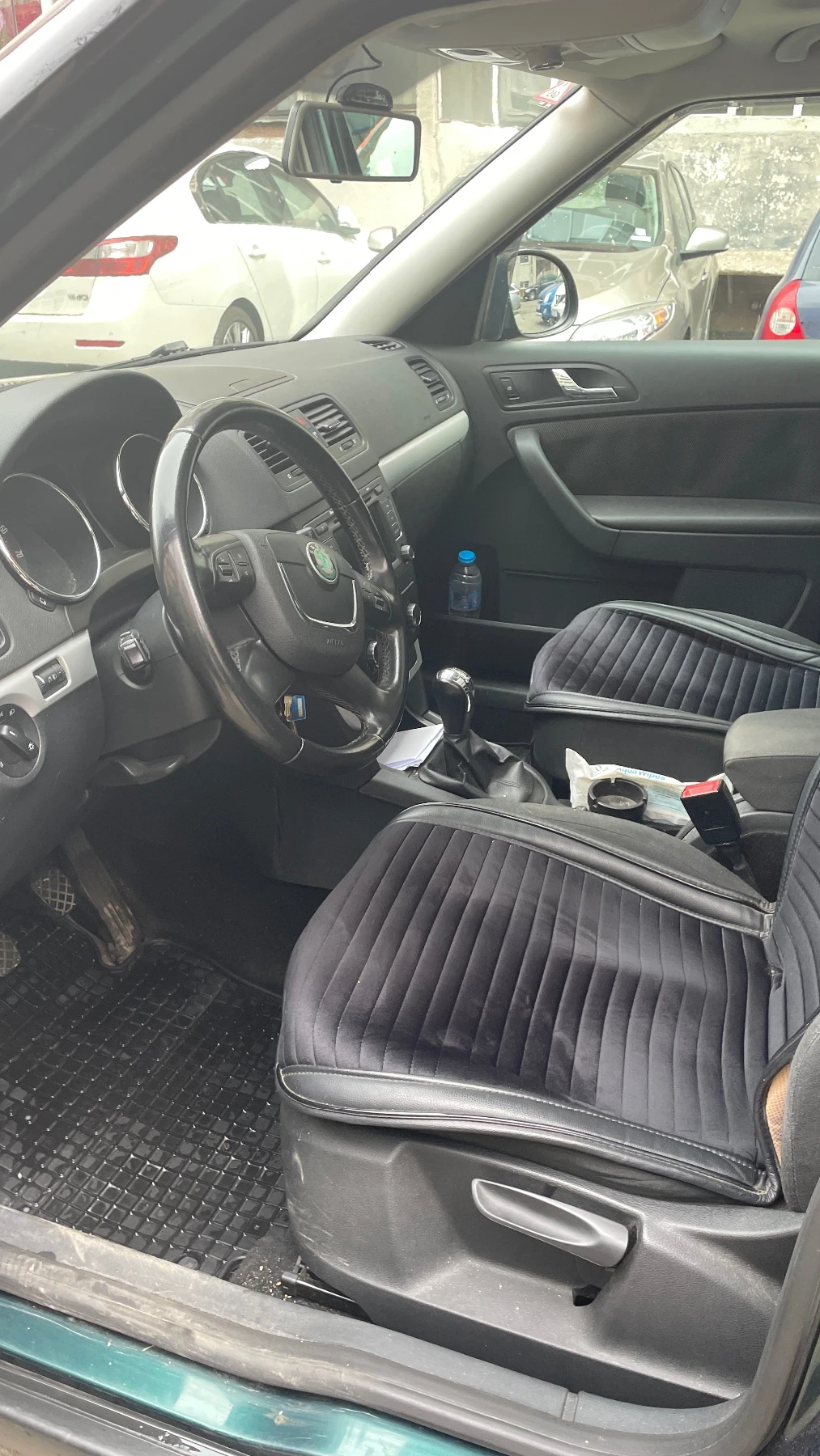 Skoda Yeti Sport, снимка 4 - Автомобили и джипове - 53887230