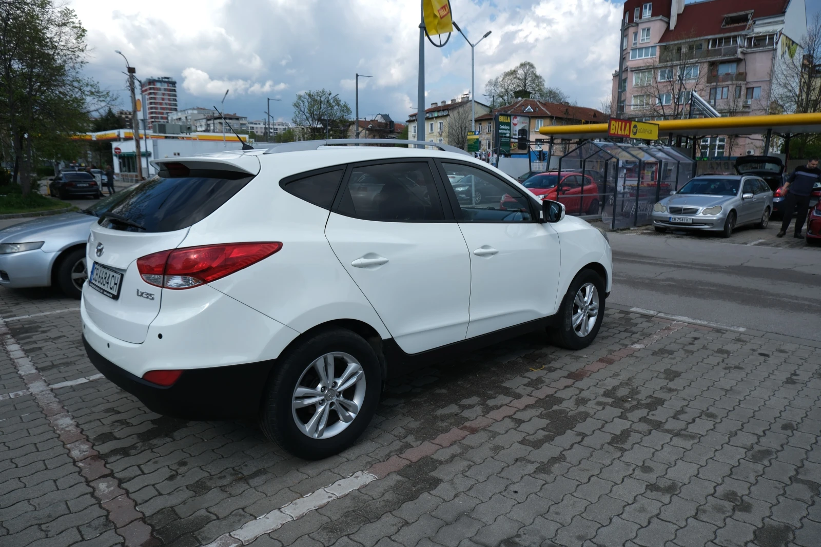 Hyundai IX35, снимка 3 - Автомобили и джипове - 54242922