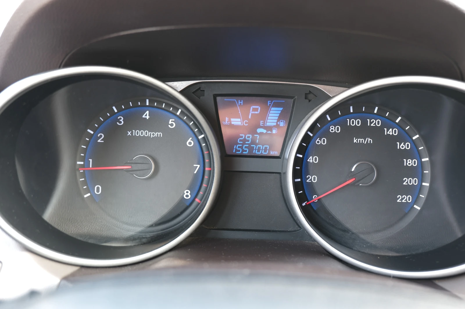 Hyundai IX35, снимка 15 - Автомобили и джипове - 54242922