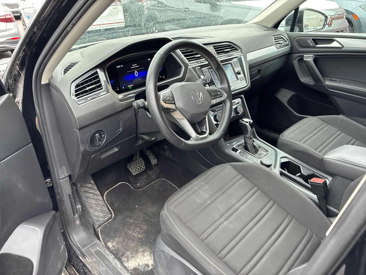 VW Tiguan Trendline /CARFAX/CAMERA/ПОДГРЕВИ, снимка 5 - Автомобили и джипове - 54528746
