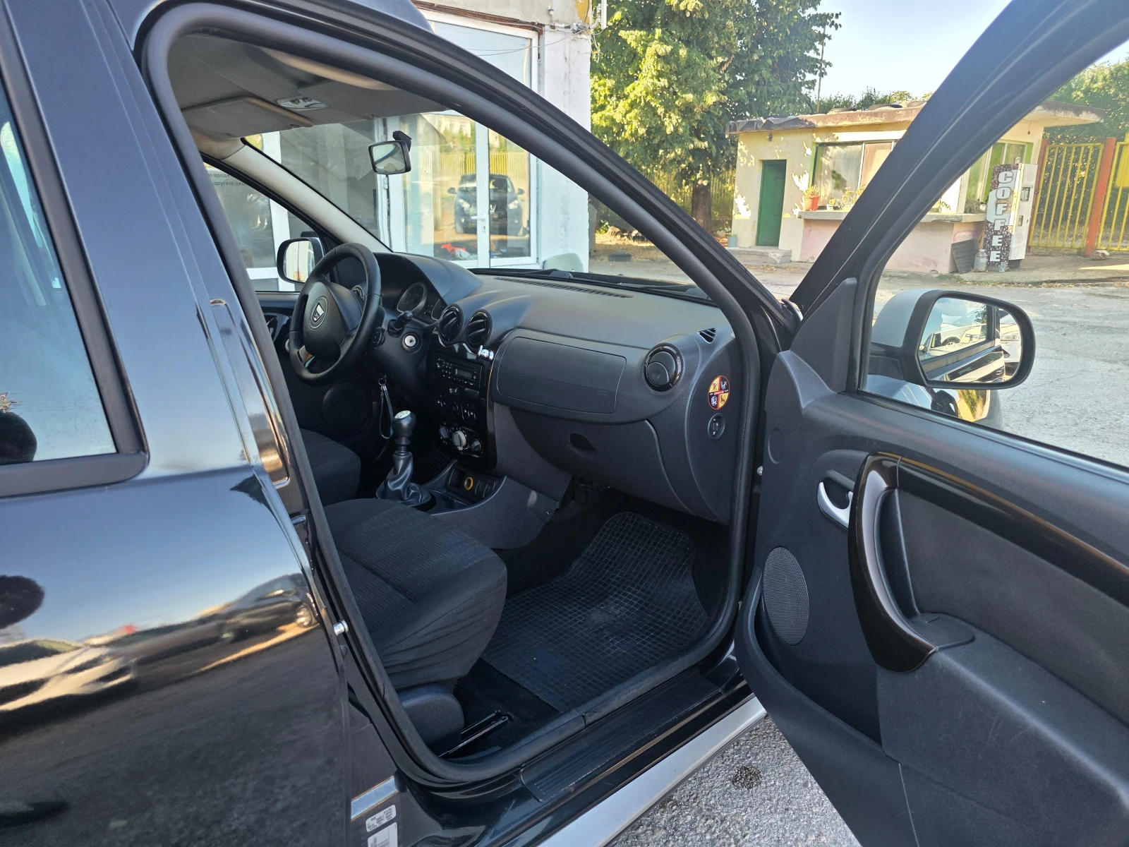 Dacia Duster 1.5DCI KLIMA ITALY, снимка 14 - Автомобили и джипове - 55691079