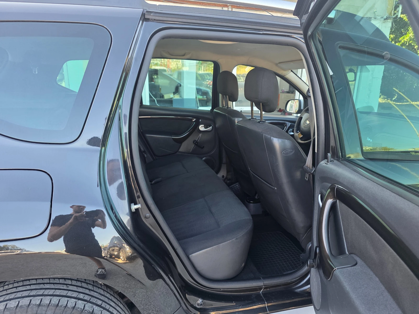 Dacia Duster 1.5DCI KLIMA ITALY, снимка 13 - Автомобили и джипове - 55691079
