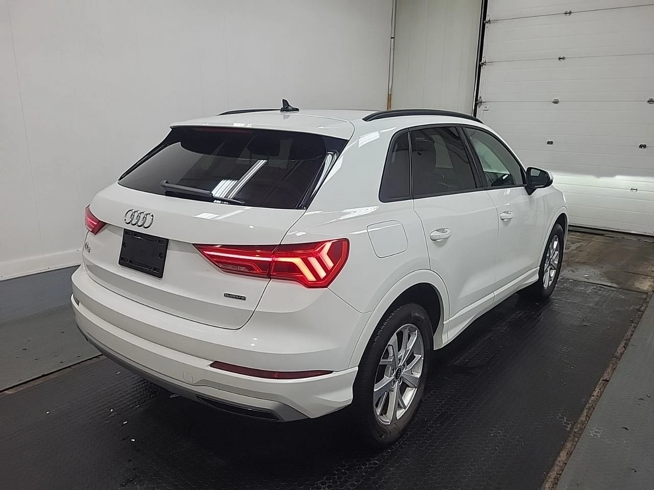 Audi Q3 KOMFORT | Mobile.bg � ����������� 3