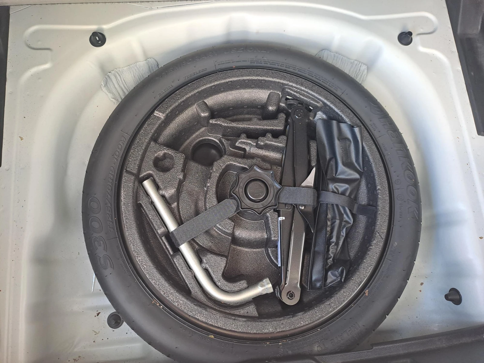 Audi Q2 1.6 TDI, снимка 12 - Автомобили и джипове - 55923544
