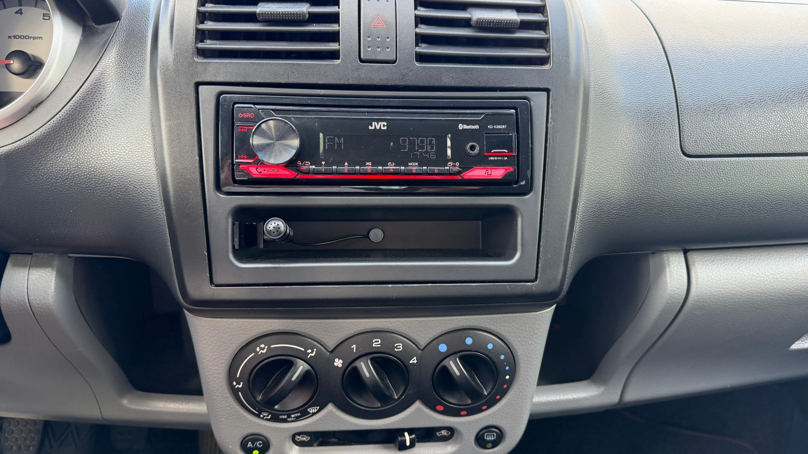 Suzuki Ignis 1.3 i 4x4 от България, снимка 14 - Автомобили и джипове - 55942575