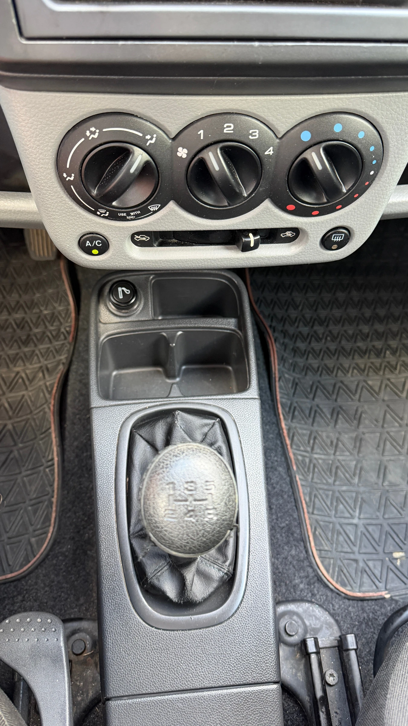 Suzuki Ignis 1.3 i 4x4 от България, снимка 16 - Автомобили и джипове - 55942575