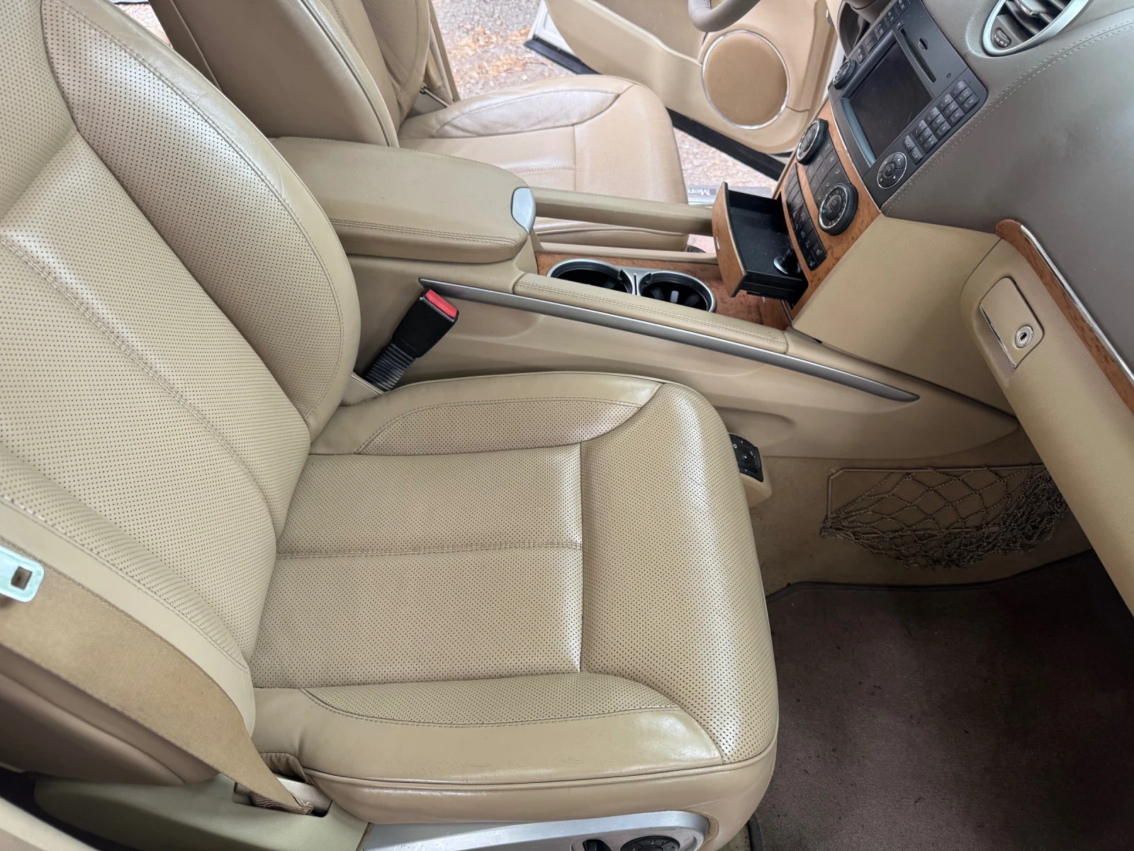 Mercedes-Benz GL 550 Grand edition , снимка 12 - Автомобили и джипове - 56226194