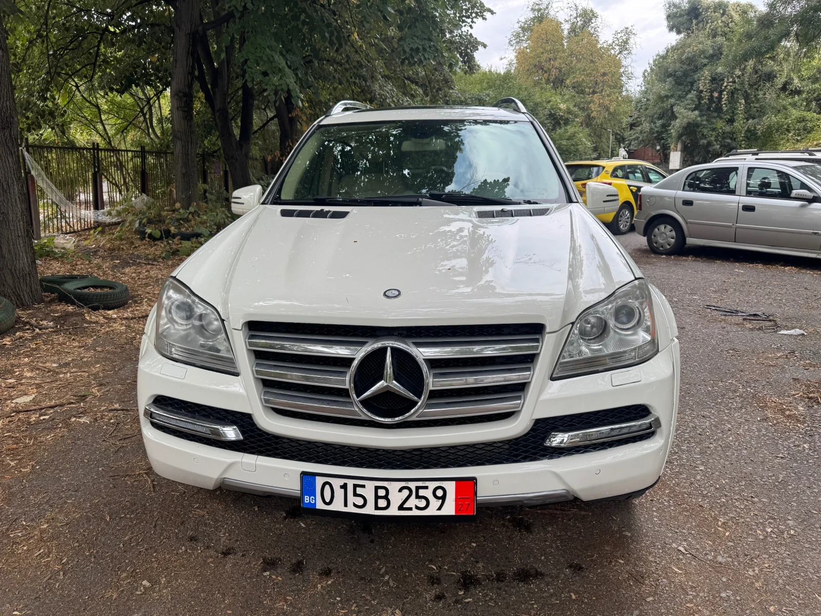 Mercedes-Benz GL 550 Grand edition , снимка 2 - Автомобили и джипове - 56226194