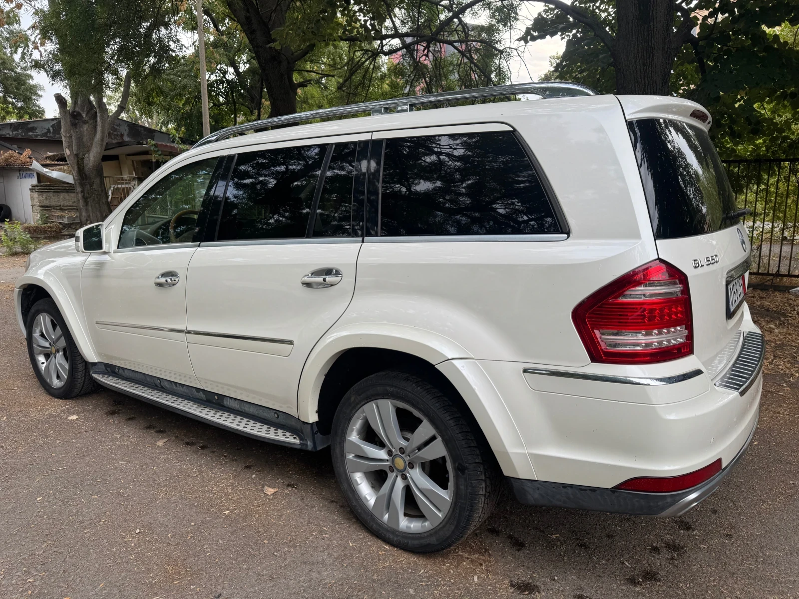 Mercedes-Benz GL 550 Grand edition , снимка 3 - Автомобили и джипове - 56226194