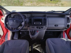 Renault Trafic 6 скорости, климатик, 8 места, снимка 12