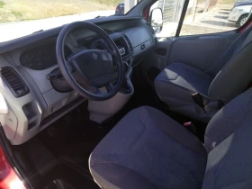 Renault Trafic 6 скорости, климатик, 8 места, снимка 11