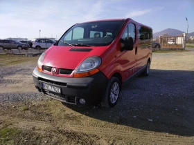 Renault Trafic 6 скорости, климатик, 8 места, снимка 3