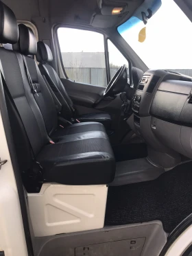 Mercedes-Benz Sprinter 211 Дълга и Висока База, снимка 3