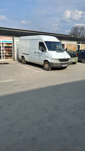 ������ Mercedes-Benz Sprint...