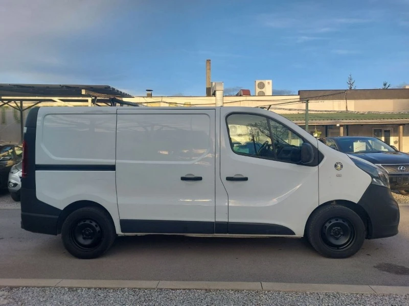 Opel Vivaro, снимка 7 - Бусове и автобуси - 47230446