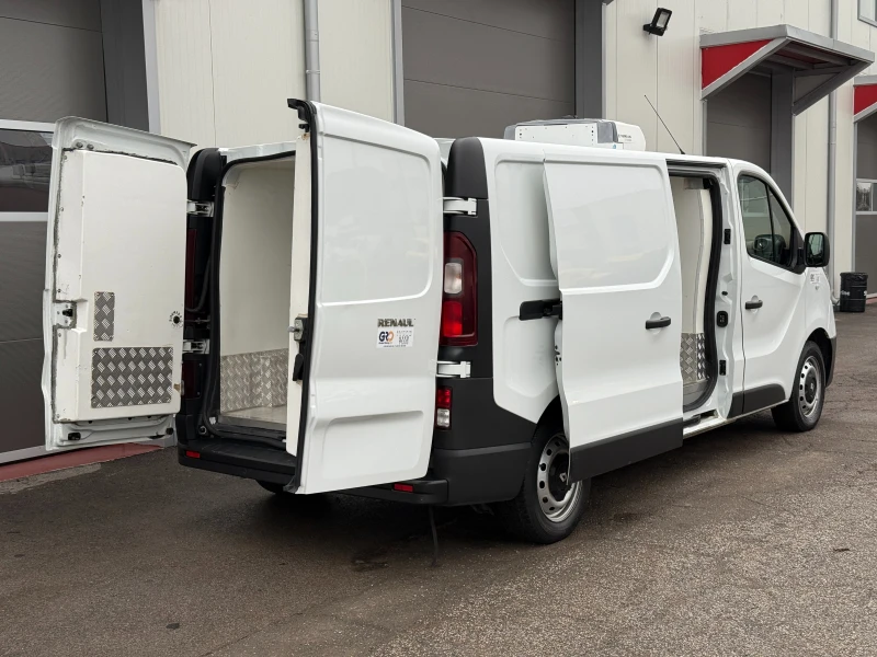 Renault Trafic, снимка 5 - Бусове и автобуси - 53233117