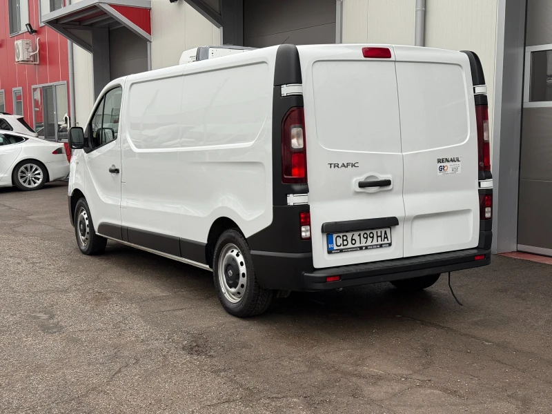 Renault Trafic, снимка 3 - Бусове и автобуси - 53233117