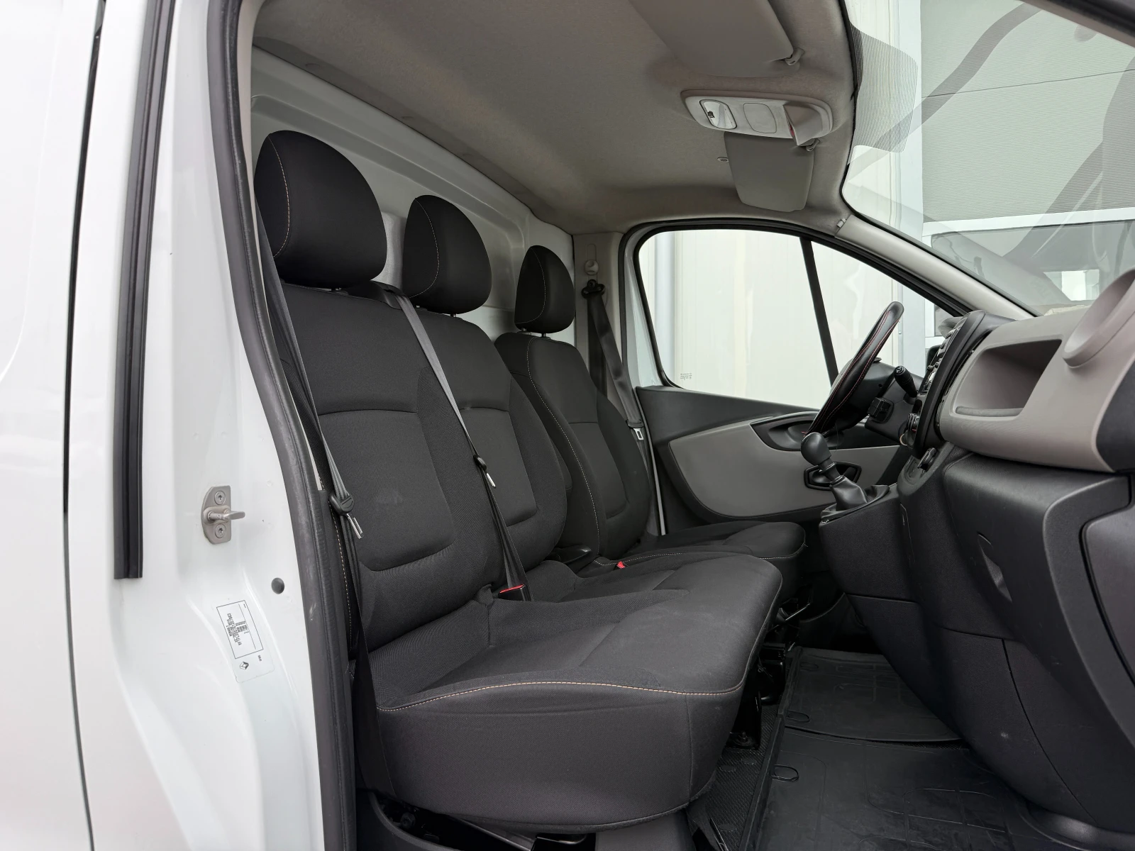Renault Trafic | Mobile.bg � ����������� 12