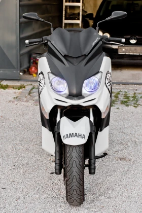     Yamaha X-max 250i