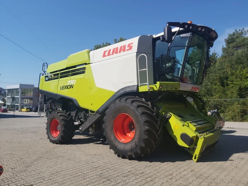 Комбайн Claas Наличен КОМБАЙН CLAAS LEXION 770 + V1080 2018 г., снимка 2 - Селскостопанска техника - 37675076