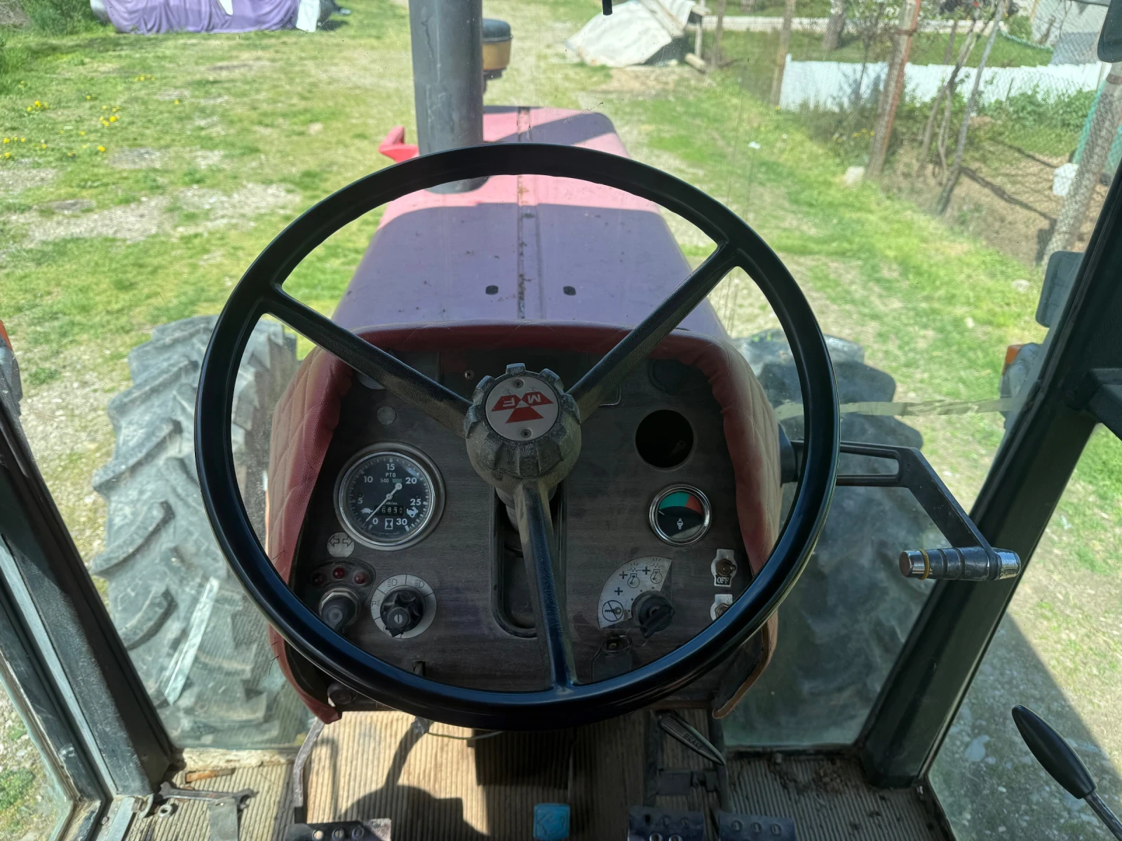 Трактор Massey, снимка 6 - Селскостопанска техника - 55191395