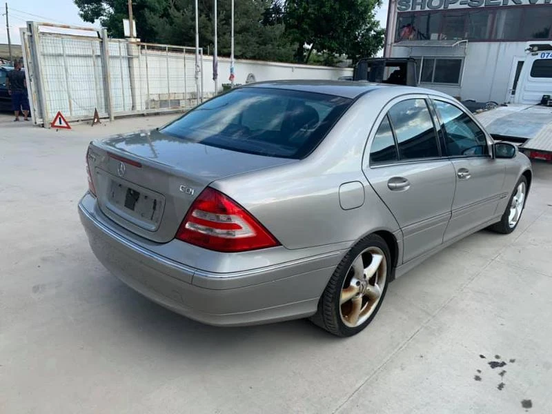 Mercedes C220CDI, снимка 3 - Части - 49502286