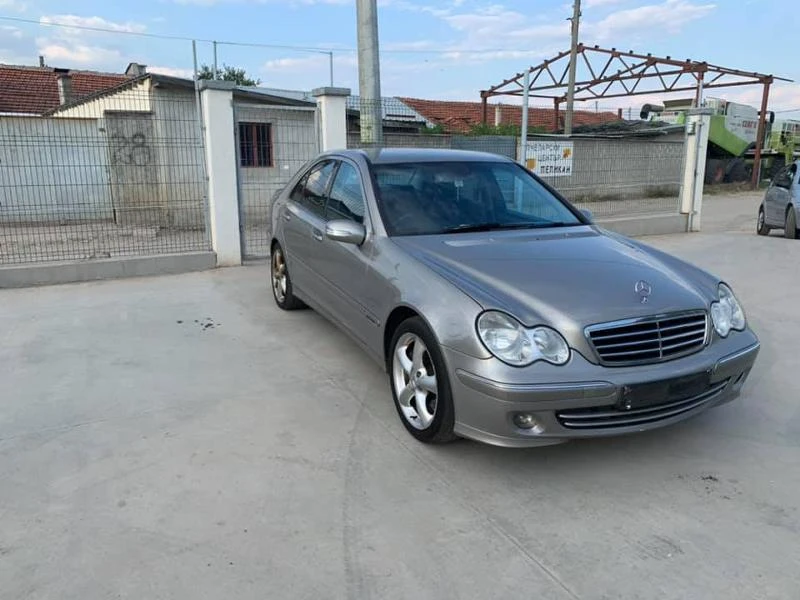 Mercedes C220CDI, снимка 2 - Части - 29725102