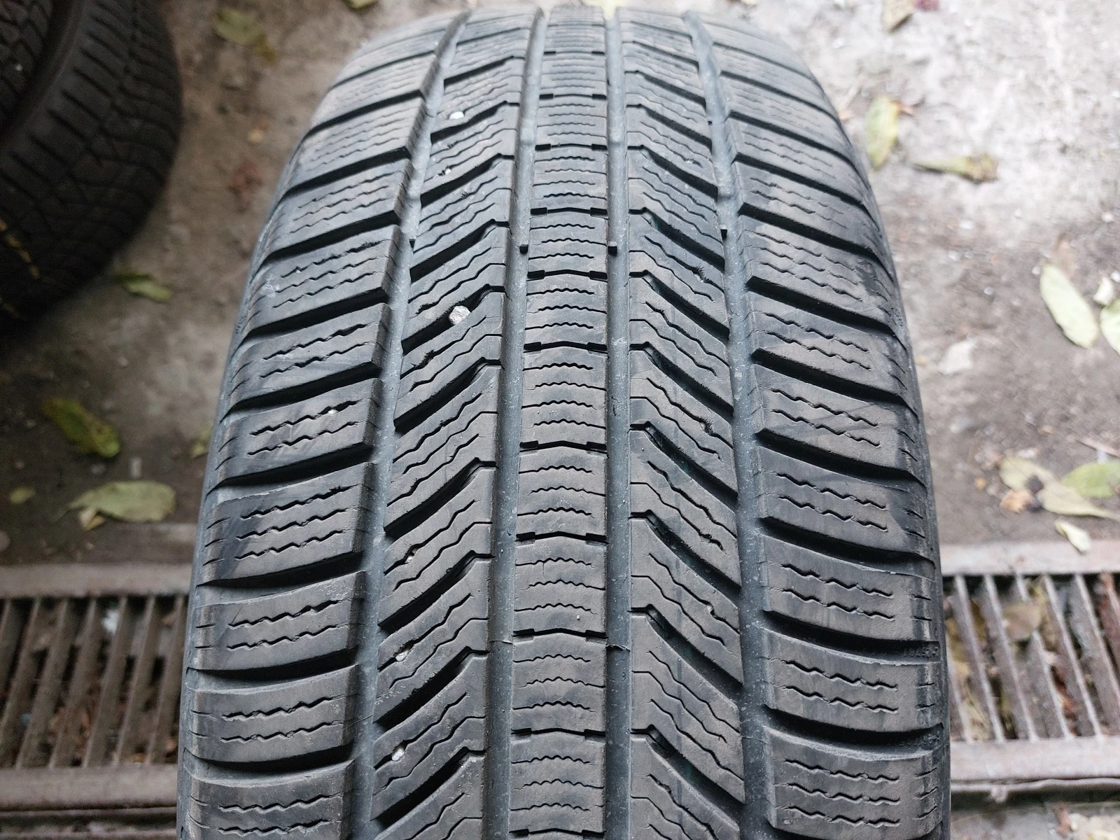 ���� 235/55R18 | Mobile.bg � ����������� 1