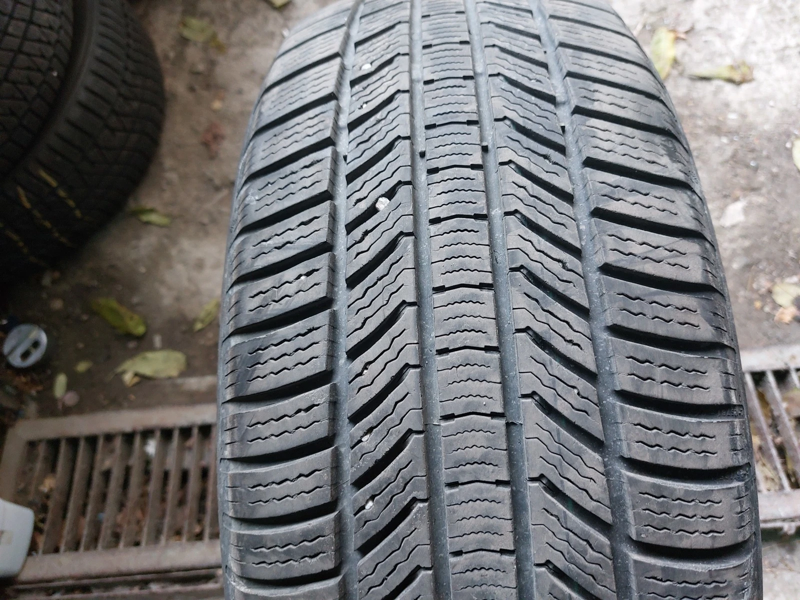 ���� 235/55R18 | Mobile.bg � ����������� 3