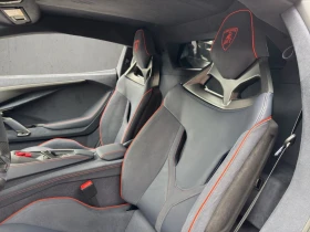 Lamborghini Revuelto 6.5L V12 - 569900 EUR - 22641900 12
