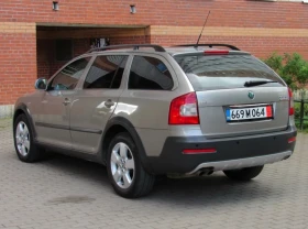 Skoda Octavia * SCOUT * 4X4 * АВТОМАТИК * СЕРВИЗНИ ДОКУМЕНТИ * , снимка 4