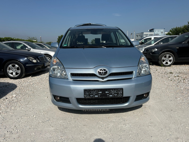 Toyota Corolla verso 1.8 i , снимка 1 - Автомобили и джипове - 46154872
