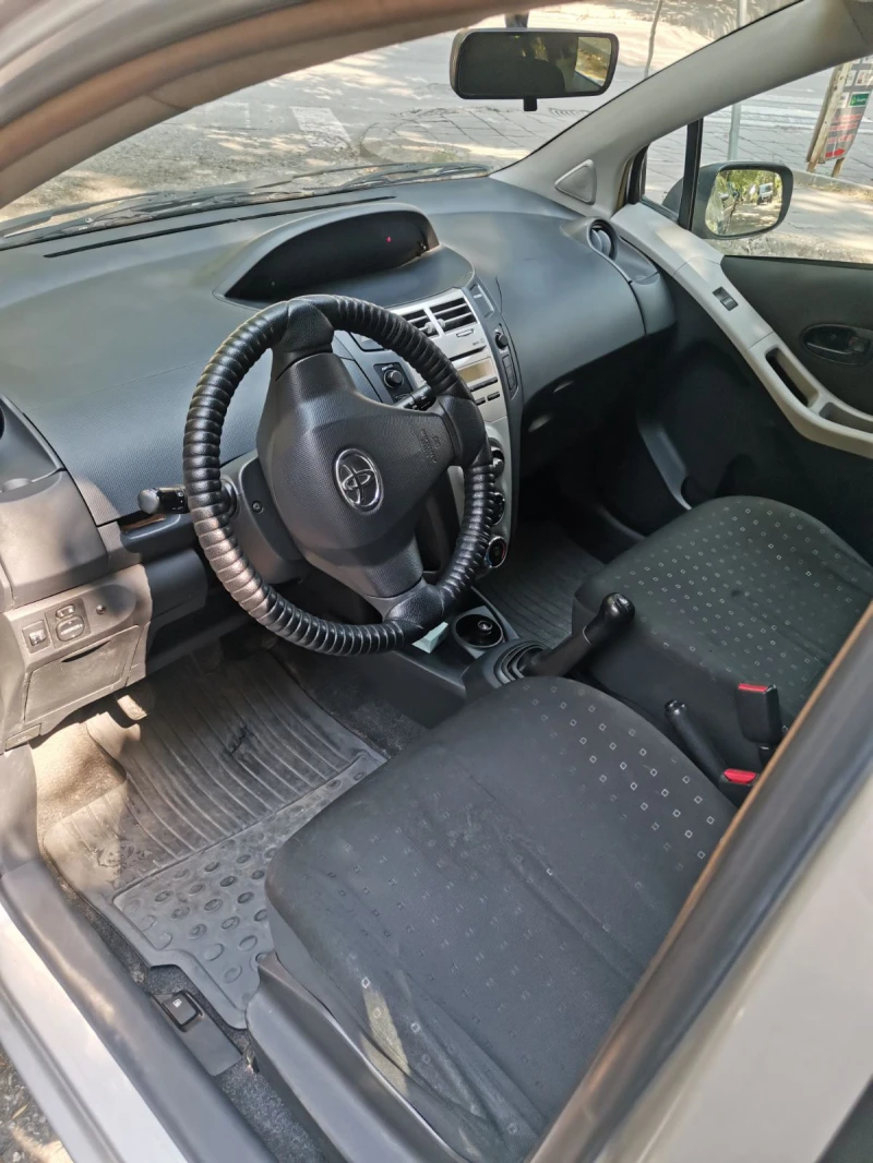 Toyota Yaris, снимка 7 - Автомобили и джипове - 46915705