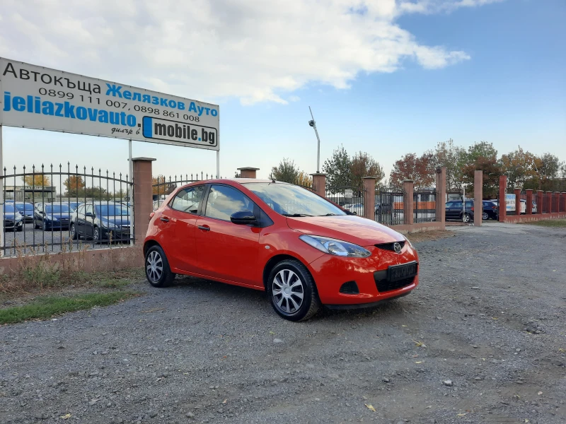 Mazda 2 1.3i, снимка 3 - Автомобили и джипове - 47790274