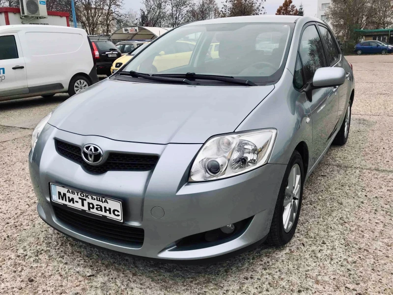 Toyota Auris 1.4i СЕРВИЗНА ИСТОРИЯ, снимка 1 - Автомобили и джипове - 48148123