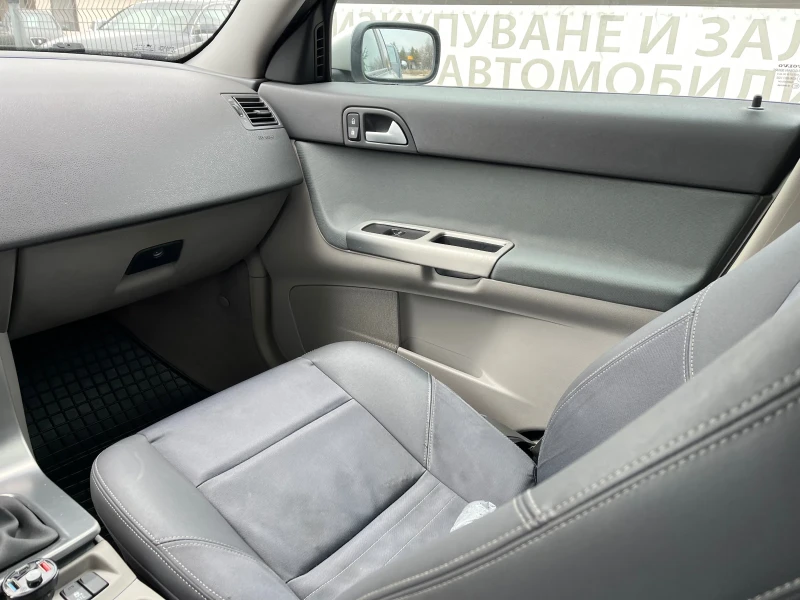 Volvo S40, снимка 3 - Автомобили и джипове - 49026076