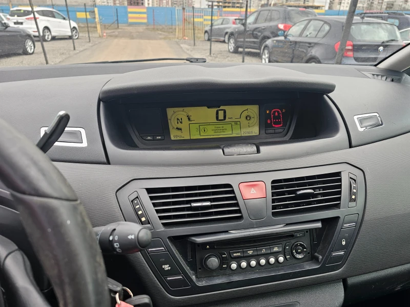 Citroen C4 Picasso 1.6 HDI, снимка 9 - Автомобили и джипове - 49312594