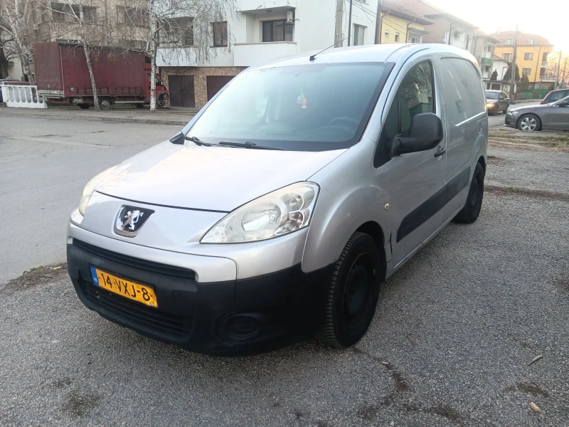 Peugeot Partner, снимка 2 - Автомобили и джипове - 49546105