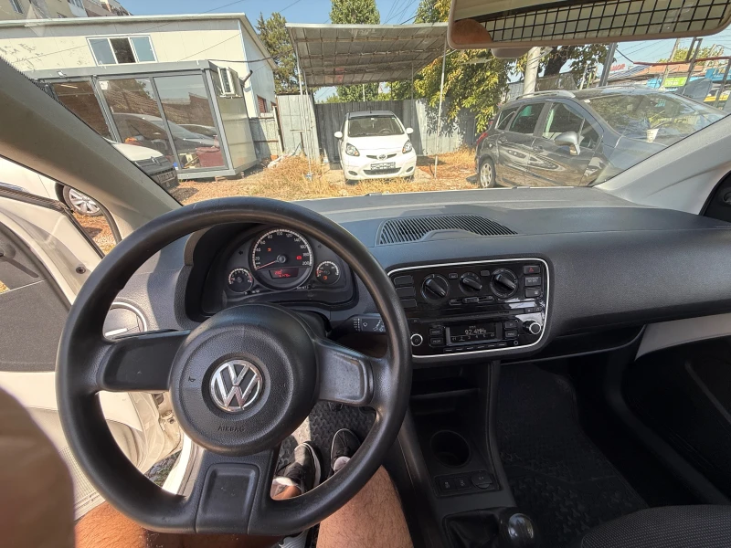 VW Up 1.0 BENZIN, снимка 8 - Автомобили и джипове - 52055220