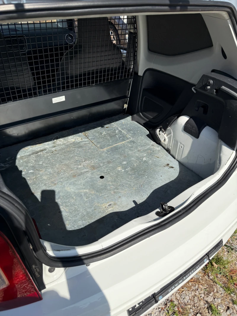 VW Up 1.0 BENZIN, снимка 9 - Автомобили и джипове - 52055220